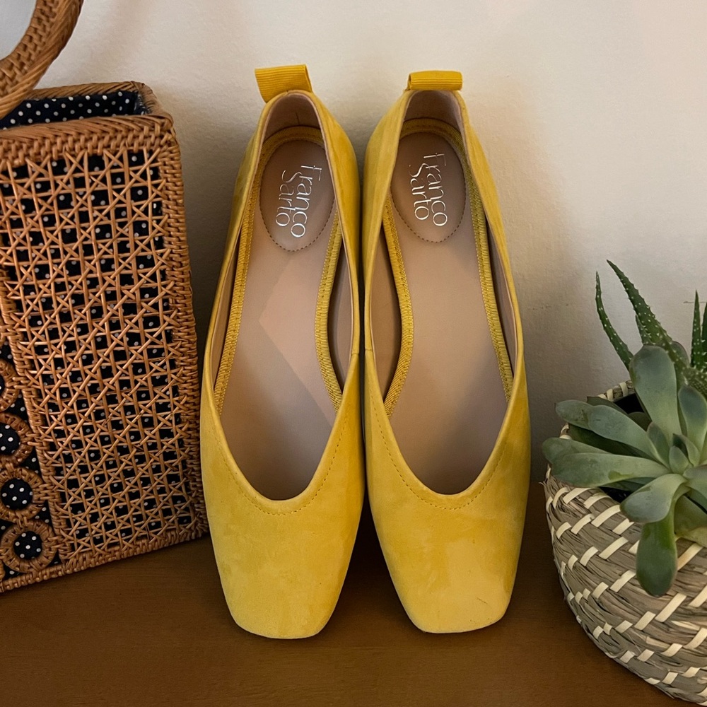 FRANCO SARTO • L-AILEE lemon 🍋 yellow suede square toe flats • size 10 / EUR 40